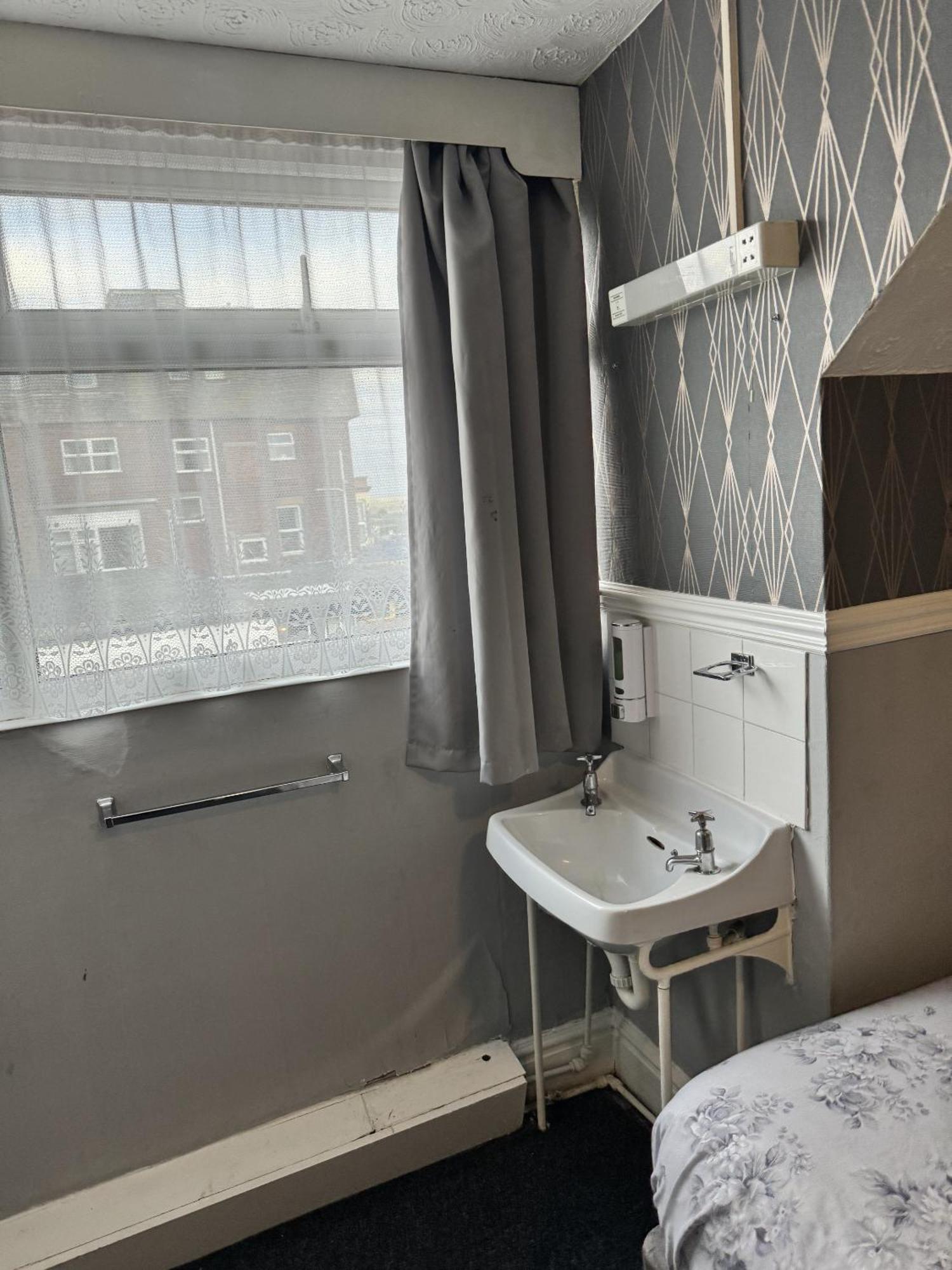 The Majestic Bed & Breakfast Great Yarmouth Bilik gambar